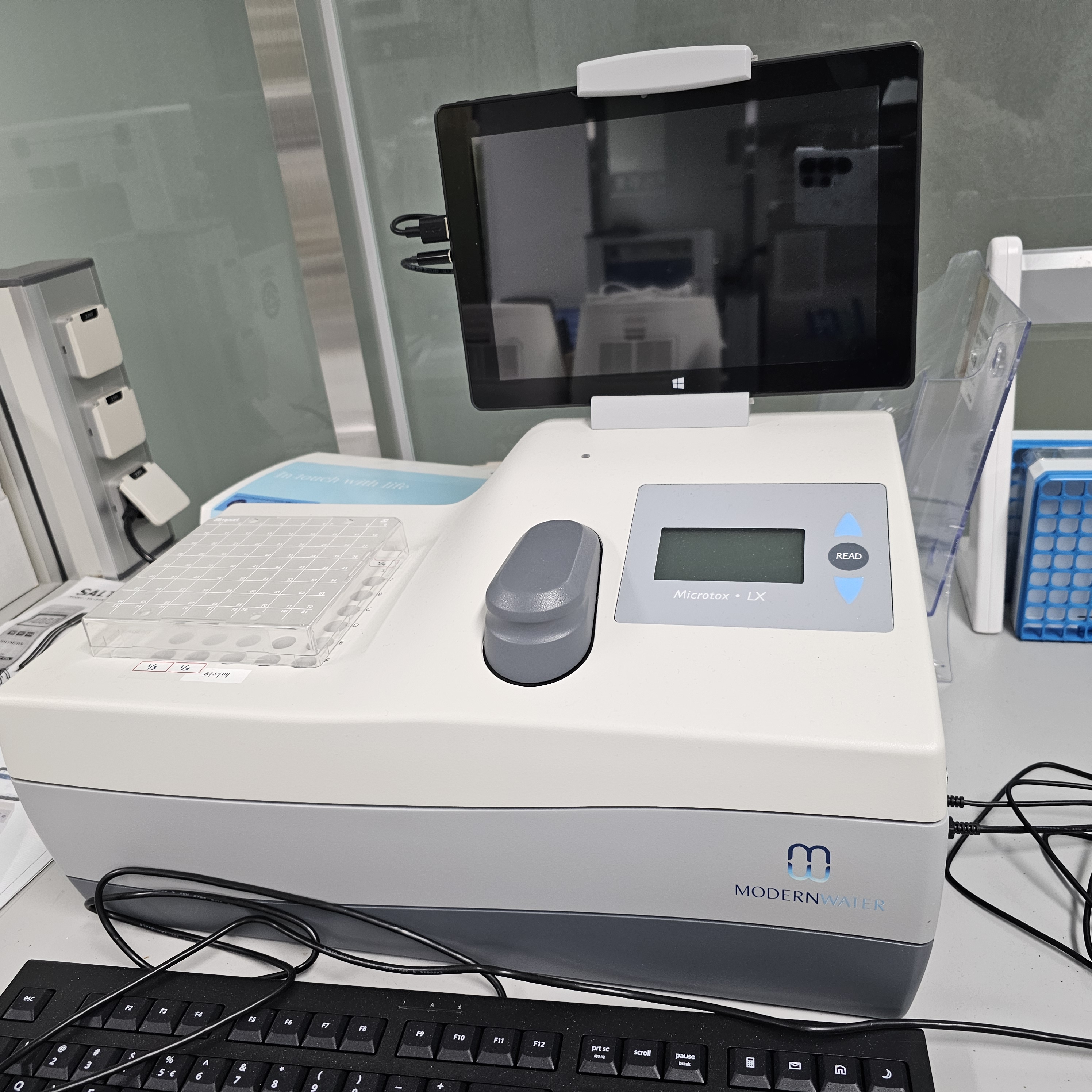 발광 박테리아 LX장비 이미지